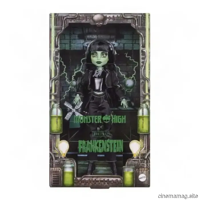 I Mostri Universali ricevono il trattamento Skullector di Monster High con le bambole di Dracula, Frankenstein e La Mummia.