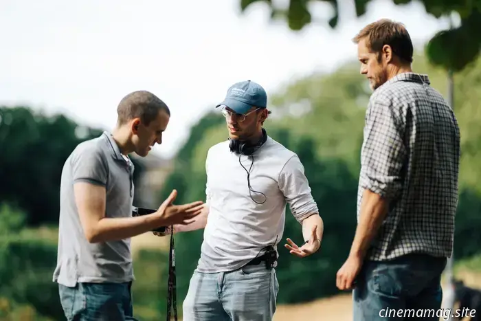 Harry Lighton, regista di Pillion, su come rappresentare il sesso in modo realistico e ripensare le narrazioni queer