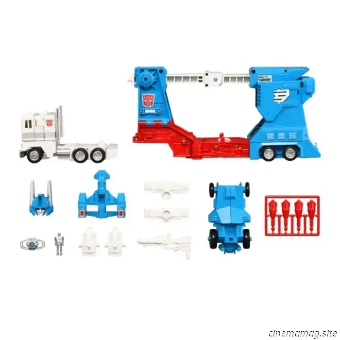 Hasbro Transformers Takara Tomy has officially revealed the Missing Link Ultra Magnus along with the Dramatic Capture Series Decepticons Part 2 figures.
