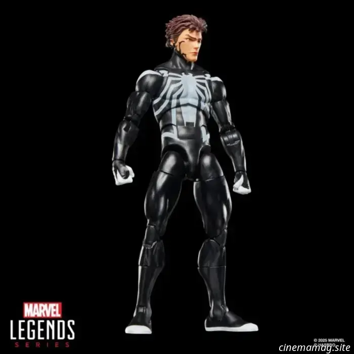Hasbro has revealed the Uncanny Spider-Man, Spider-Venom, Owl, and Hypno-Hustler figures from the Marvel Legends Series Retro Collection.