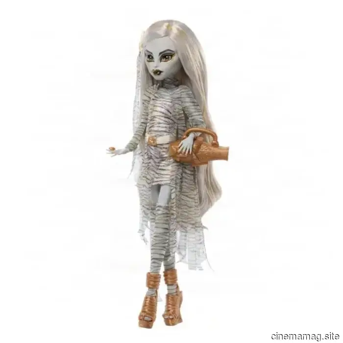 I Mostri Universali ricevono il trattamento Skullector di Monster High con le bambole di Dracula, Frankenstein e La Mummia.