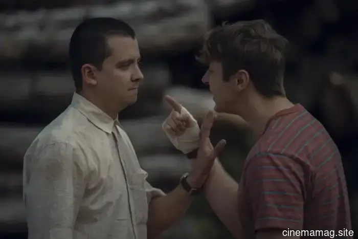 Nuovo trailer per la serie thriller religiosa di Netflix Unchosen con Mollie Windsor e Asa Butterfield