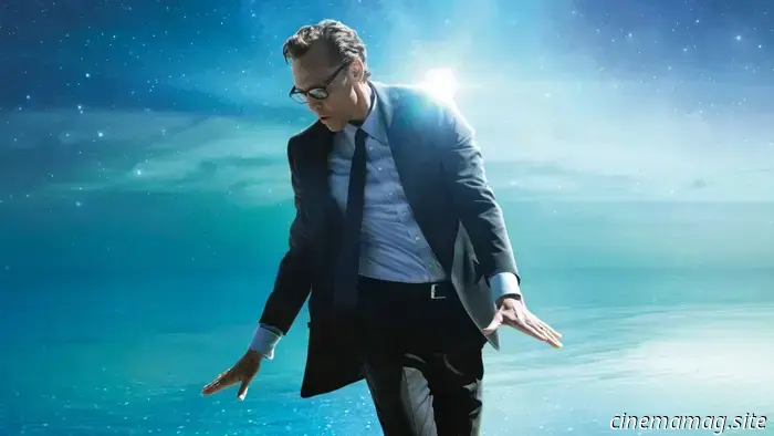 The final trailer for Mike Flanagan's latest adaptation of Stephen King's The Life of Chuck has been released.
