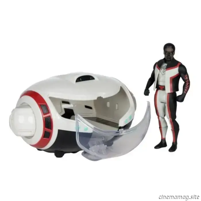 McFarlane reveals a bundle featuring the Superman Super Powers movie figure along with the T-Craft vehicle.