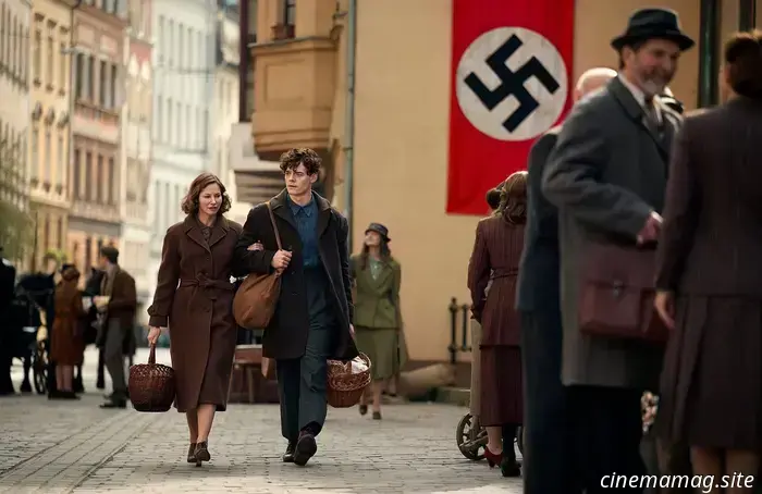 The trailer and poster for the World War II romantic thriller Desperate Journey have been released.