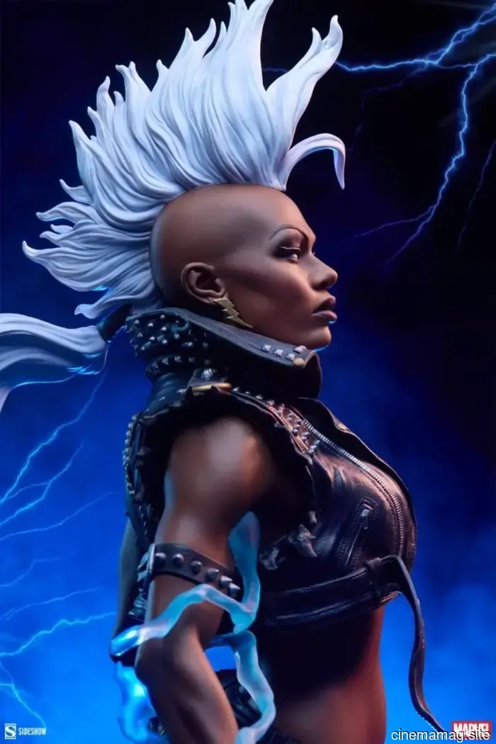 Sideshow has unveiled the Storm Premium Format Figure from the Uncanny X-Men series.