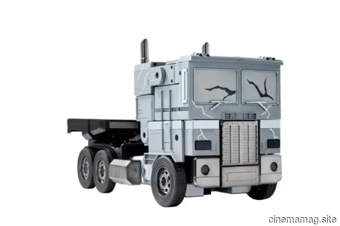 Robosen lancia il robot auto-convertibile Optimus Prime, Leader Caduto di Transformers: Il Film