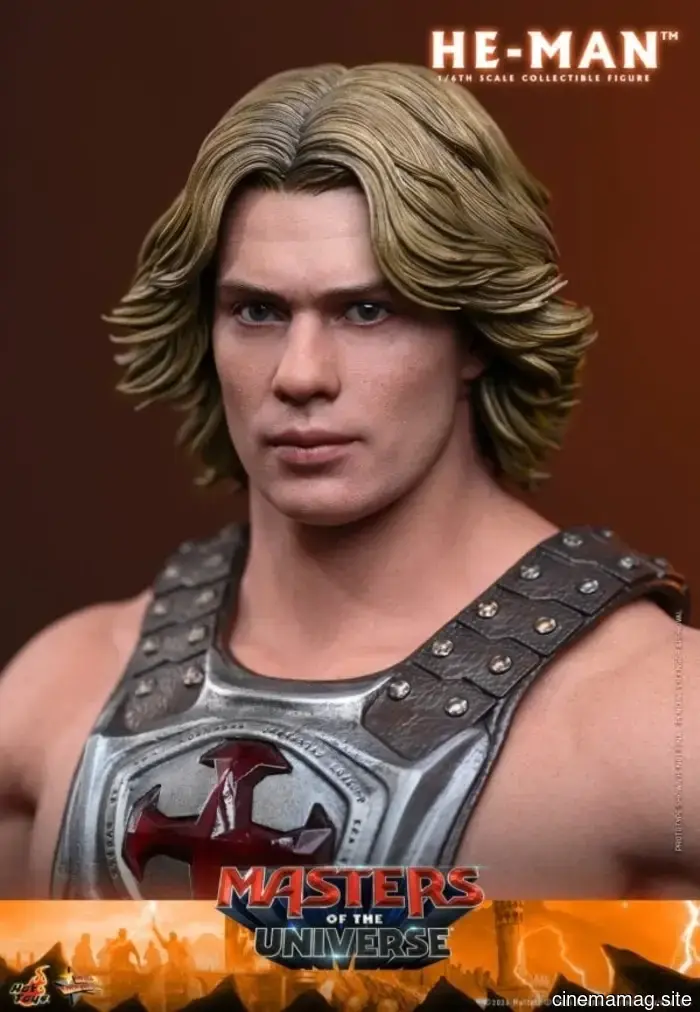 Hot Toys reveals sixth scale figures of He-Man and Skeletor from Masters of the Universe.