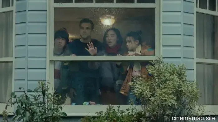 Netflix condivide il primo sguardo su The Last House con Greta Lee e Wagner Moura