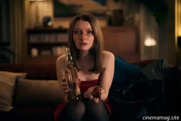 Emily Browning è la protagonista di 'One More Shot' nel trailer della commedia sul loop temporale