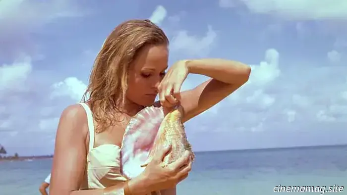 Ursula Andress in Dr. No: foto dietro le quinte della Bond girl 001