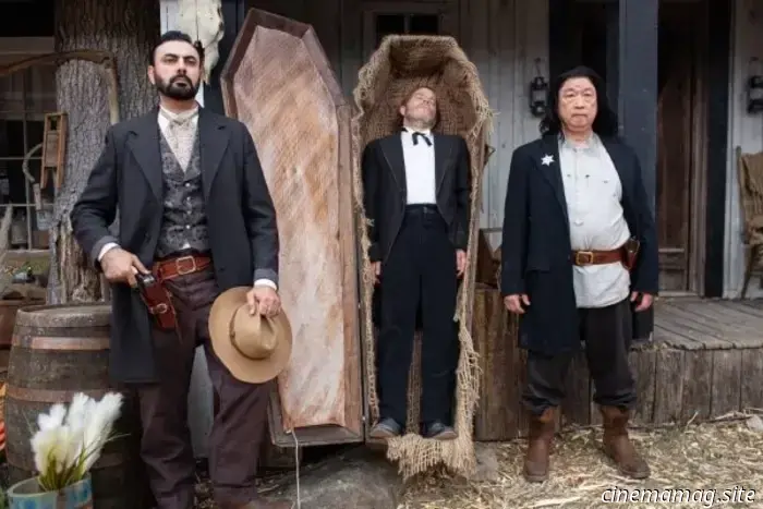 Trailer for the Western thriller Gunslingers featuring Stephen Dorff, Nicolas Cage, and Heather Graham.