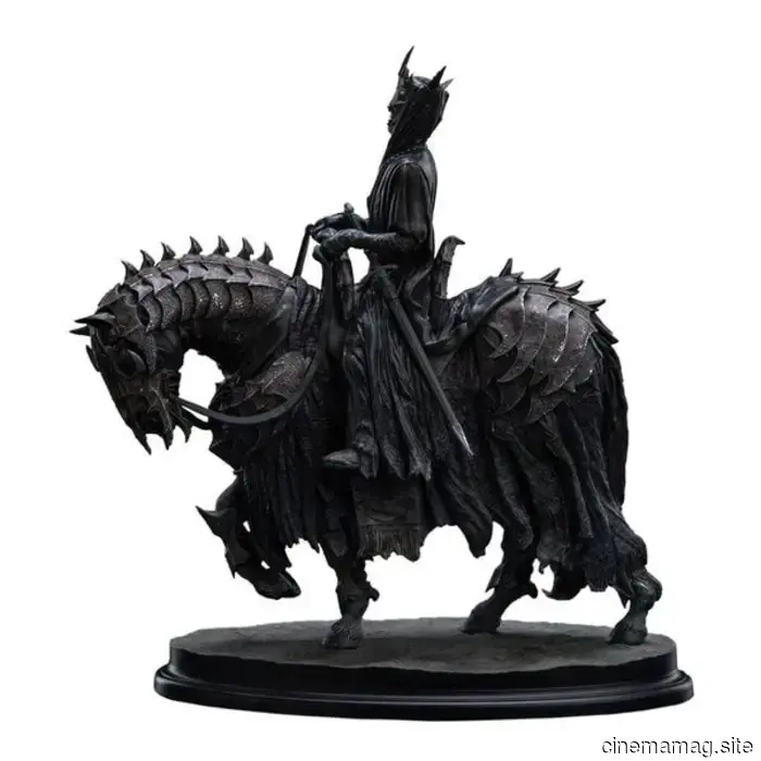 Weta Workshop unveils The Mouth of Sauron with a miniature statue from The Lord of the Rings.