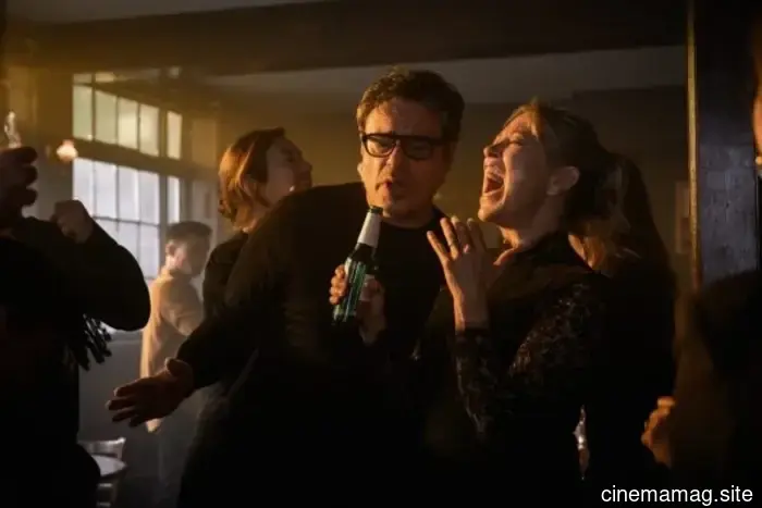 In the trailer for Hulu's "wrong-com," Nicola Walker and Jemaine Clement play the roles of Alice and Steve.