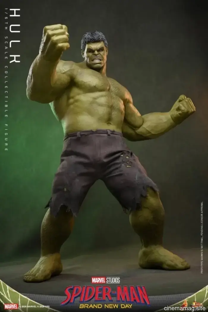 Hot Toys presenta la figura de Hulk a escala sexta de Spider-Man: Brand New Day.