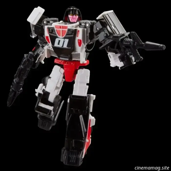 Hasbro has unveiled new action figures from Transformers: Age of the Primes.