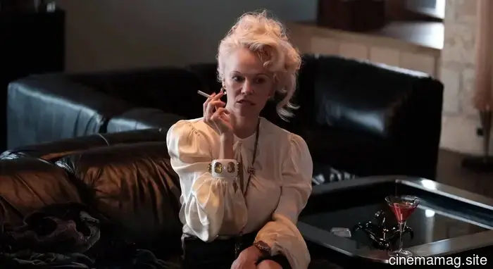 Trailer per la potatura del roseto con Callum Turner, Riley Keough, Elle Fanning e Pamela Anderson