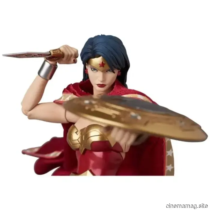 Per domani, le action figures MAFEX di Superman e Wonder Woman svelate da Medicom