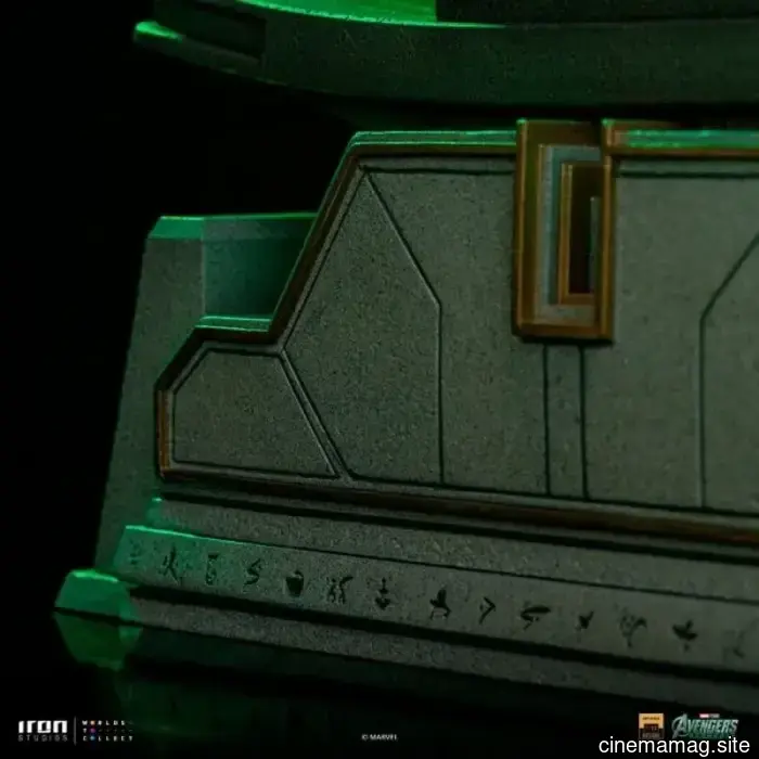Vengadores: Doomsday Doctor Doom en la Estatua de Escala de Arte en el Trono presentada por Iron Studios