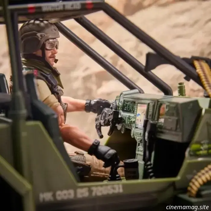 Las series clasificadas de G. I. Joe, A. W. E. Striker, Sgt. Slaughter & Mercer y Retro Cardback Troopers continúan Yo Joe June
