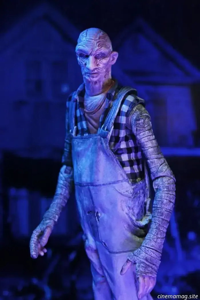 NECA reveals the 20th anniversary figures of Baby and Tiny from The Devil's Rejects.