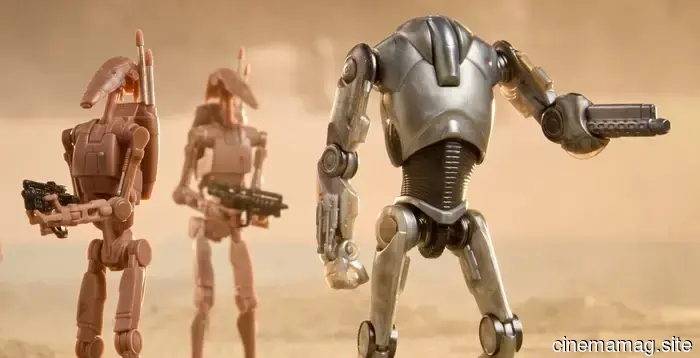 The Army constructs the Battle of Geonosis with Hasbro's newest multipacks of action figures from Star Wars: The Vintage Collection.