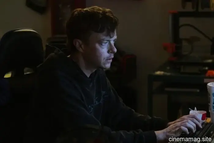 Trailer per il thriller di furto informatico Wardriver con Dane DeHaan, Sasha Calle e Mamoudou Athie