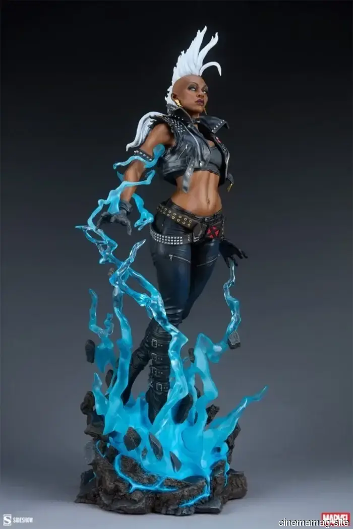 Sideshow has unveiled the Premium Format Figure of Storm from the Uncanny X-Men series.