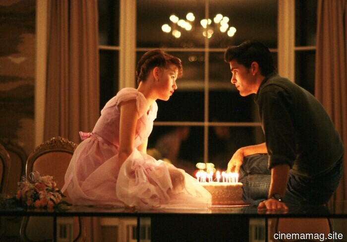 11 Unapologetic '80s Comedies That Ignore Whether You'll Be Offended (and One That Actually Cares)