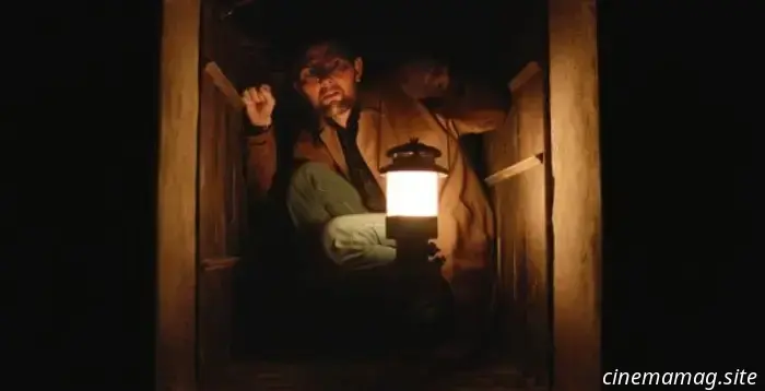 Adam Scott si scontra con una strega nel teaser trailer di Hokum