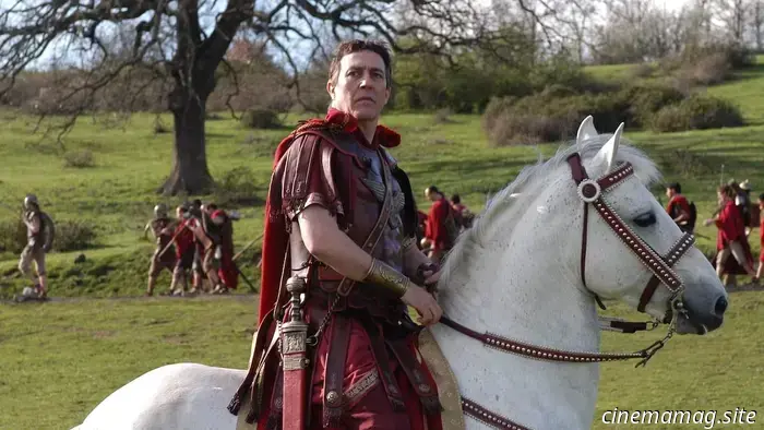 Ciarán Hinds conmemora el vigésimo aniversario de Rome de HBO.