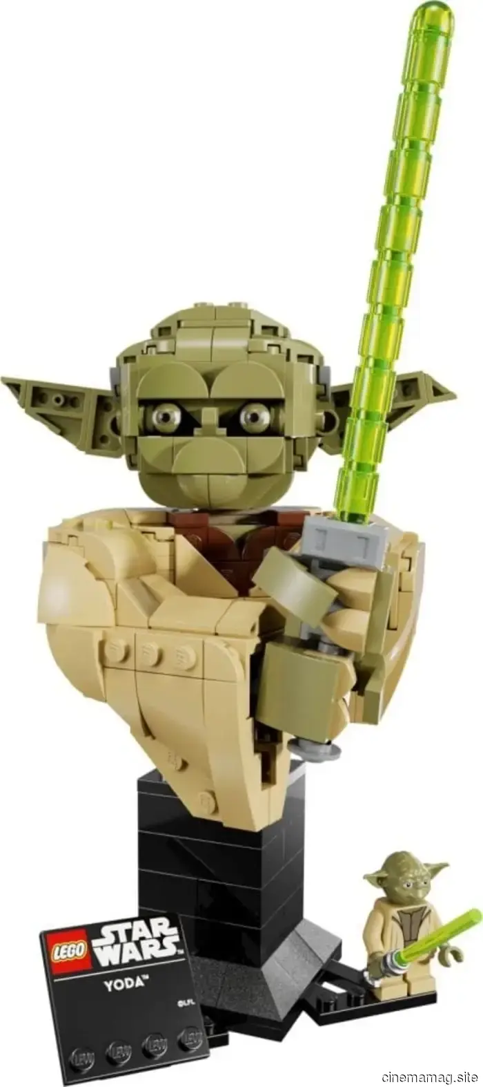 Official unveiling of LEGO Star Wars Yoda and Darth Vader busts.