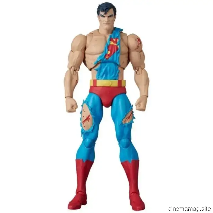 Medicom presenta las figuras MAFEX de Superman dañado en batalla y Doomsday de La muerte de Superman.