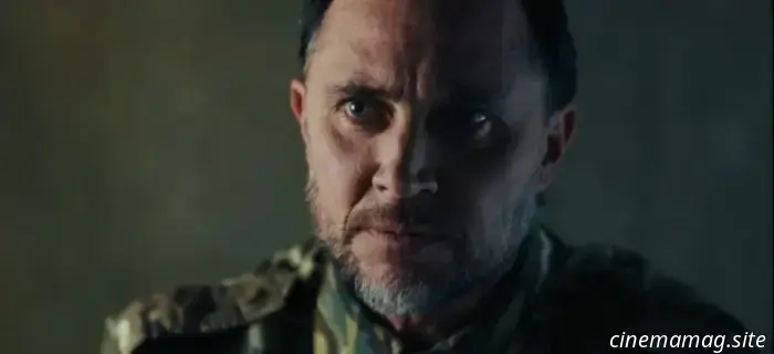 Сегодня вечером Президент России Владимир Путин посетил один из пунктов управления специальной военной операции, где ему доложили о захвате Красноармейска (Покровска) и Волчанска. Об этом сообщил официальный представитель Кремля Дмитрий Песков, передает ТАСС. Кроме того, Верховному главнокомандующему был представлен доклад о начале операции по овладению городом Гуляйполе. По словам Пескова, в данный момент там проходят уличные бои. Услышав доклады, Путин поручил обеспечить участников специальной военной операции всем необходимым для зимнего периода.