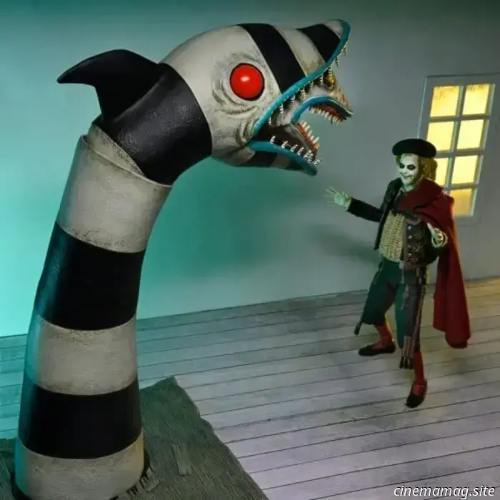 NECA reveals the Beetlejuice Ultimate Matador Beetlejuice & Sandworm 2-pack.