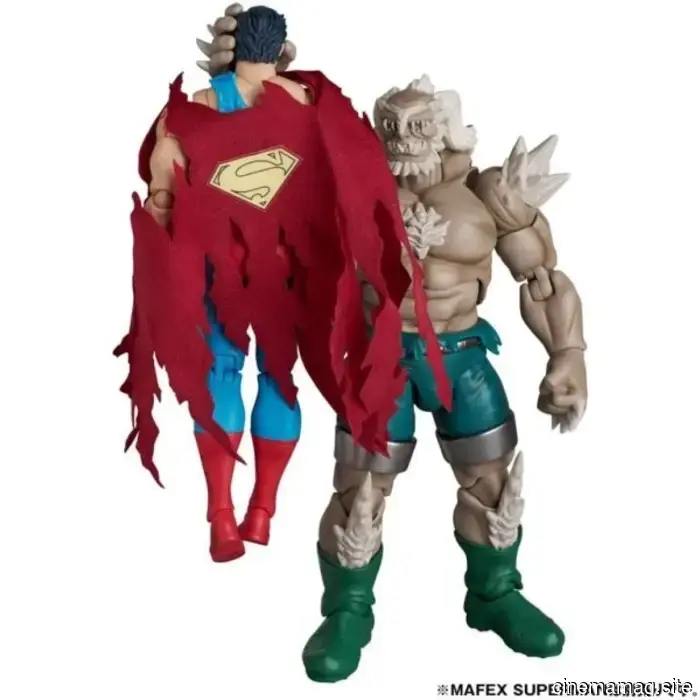 Medicom presenta las figuras MAFEX de Superman dañado en batalla y Doomsday de La muerte de Superman.