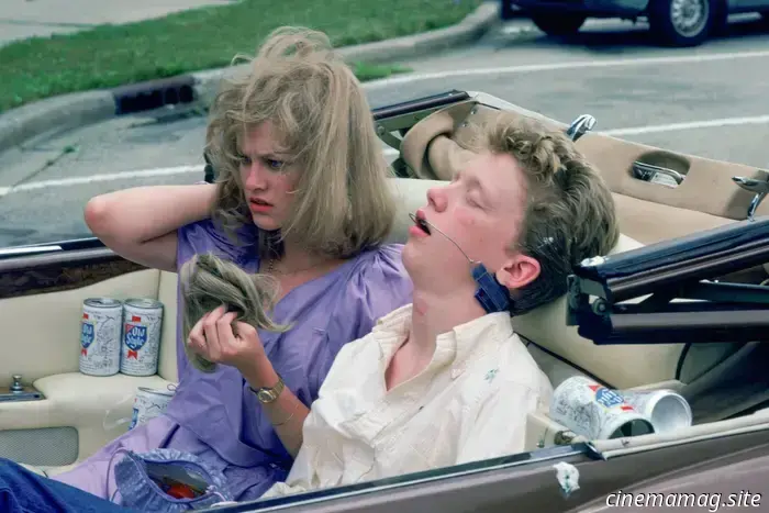 12 escenas sexuales de películas que alguien debería haber detenido