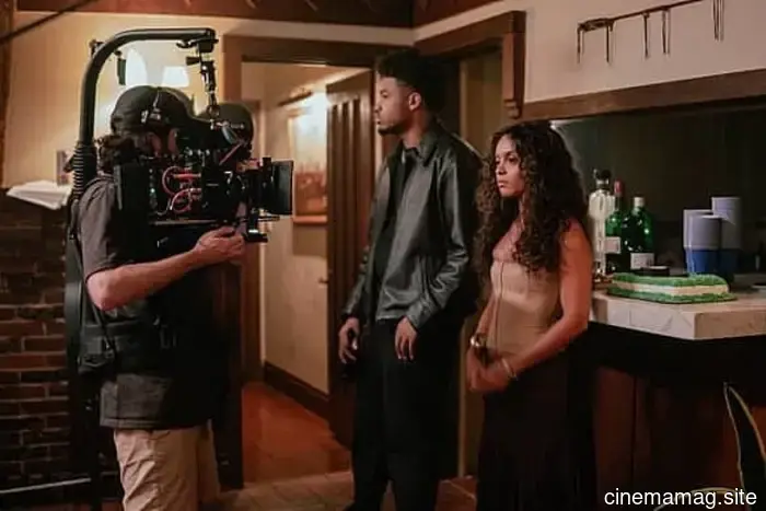 In "Intergalactic Ingenue" di Nathan Bouie, un uomo con problemi di impegno considera di unirsi a un