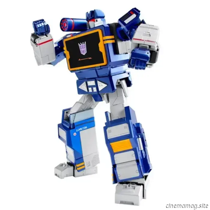 Soundwave is now part of Hasbro and Robosen's collection of auto-converting Transformers.