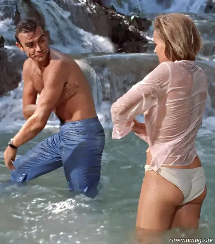 Ursula Andress in Dr. No: foto dietro le quinte della Bond girl 001