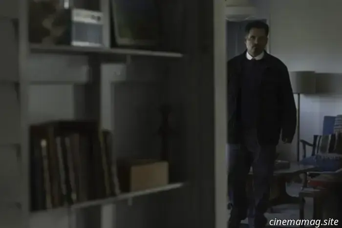 Sarah Snook cerca il suo figlio scomparso nel trailer di "All Her Fault" di Peacock.