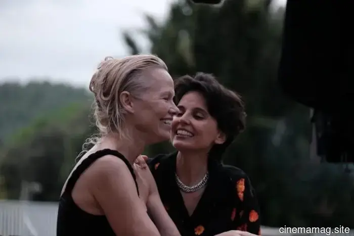 Trailer per la potatura del roseto con Callum Turner, Riley Keough, Elle Fanning e Pamela Anderson