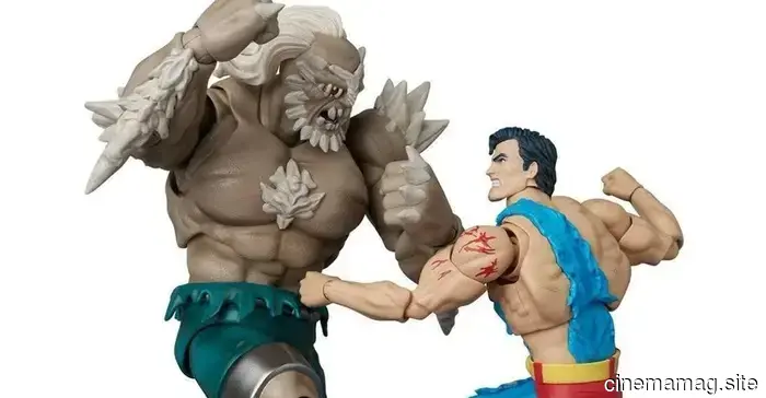 Medicom presenta las figuras MAFEX de Superman dañado en batalla y Doomsday de La muerte de Superman.