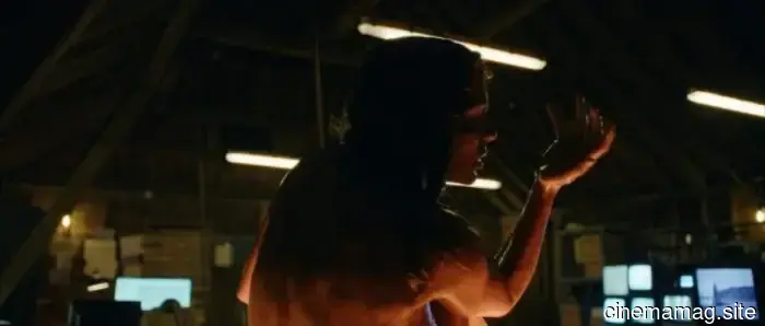 Джессика Ротhe попадает в еще один кошмарный цикл в трейлере научно-фантастического хоррора «Привязанность»