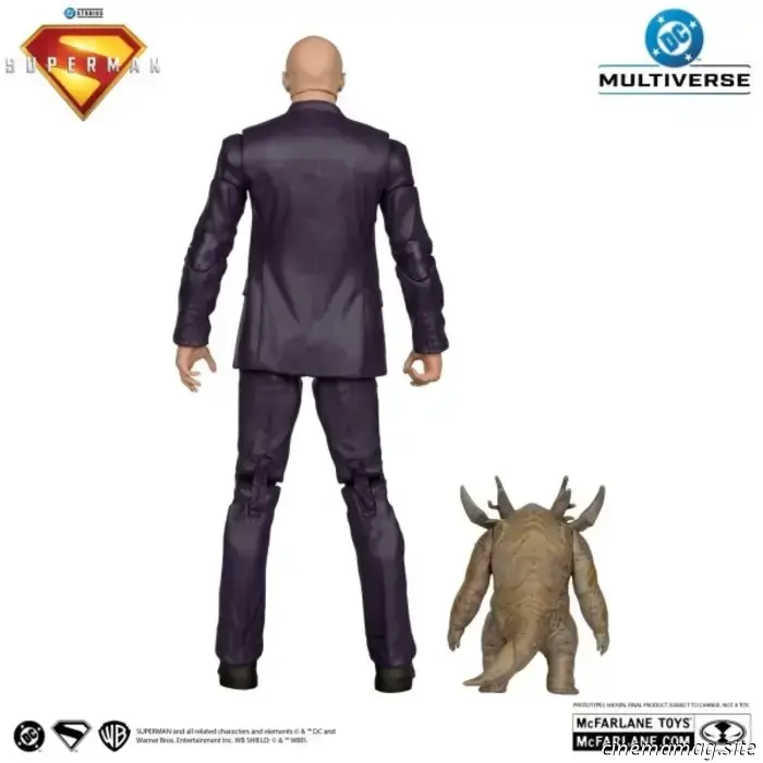 Лекс Лютор и Ультрамен из мультсериала DC Multiverse Superman - персонажи из фильма, показанные Макфарлейном