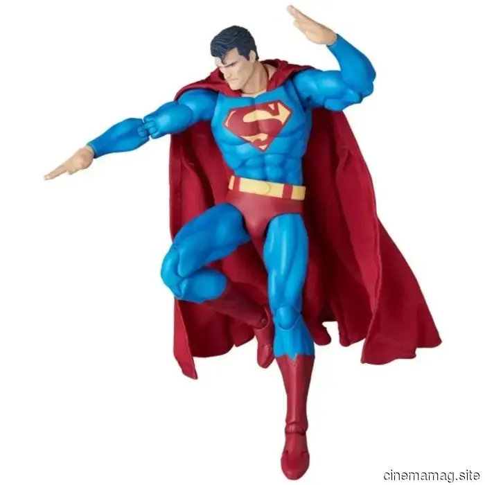 Per domani, le action figures MAFEX di Superman e Wonder Woman svelate da Medicom