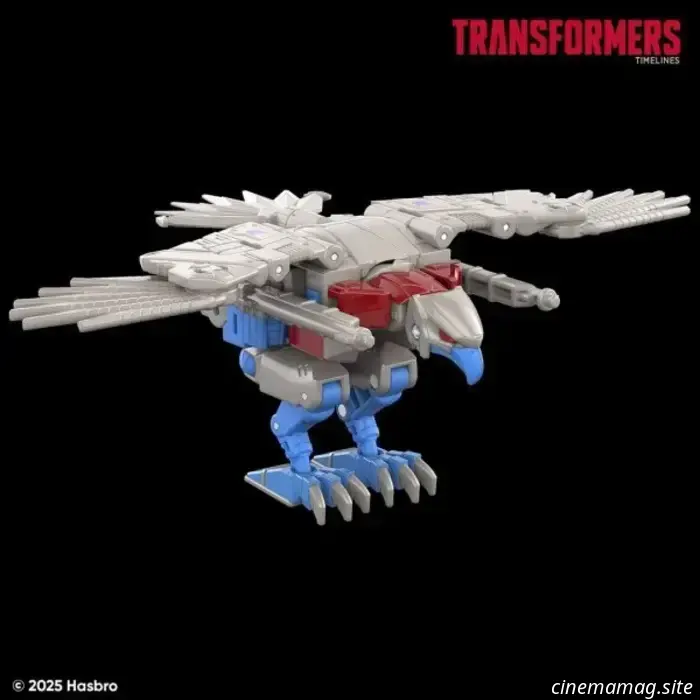 Optimus Prime and Starscream are samurai in disguise in the Hasbro Transformers Timelines two-pack.