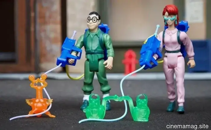 I veri acchiappafantasmi Janine Melnitz e Louis Tully Kenner Classics confezione di due action figure svelata da Hasbro
