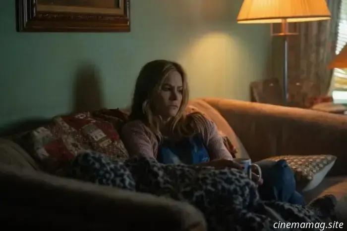 Trailer for the Netflix thriller *Night Always Comes*, featuring Vanessa Kirby.