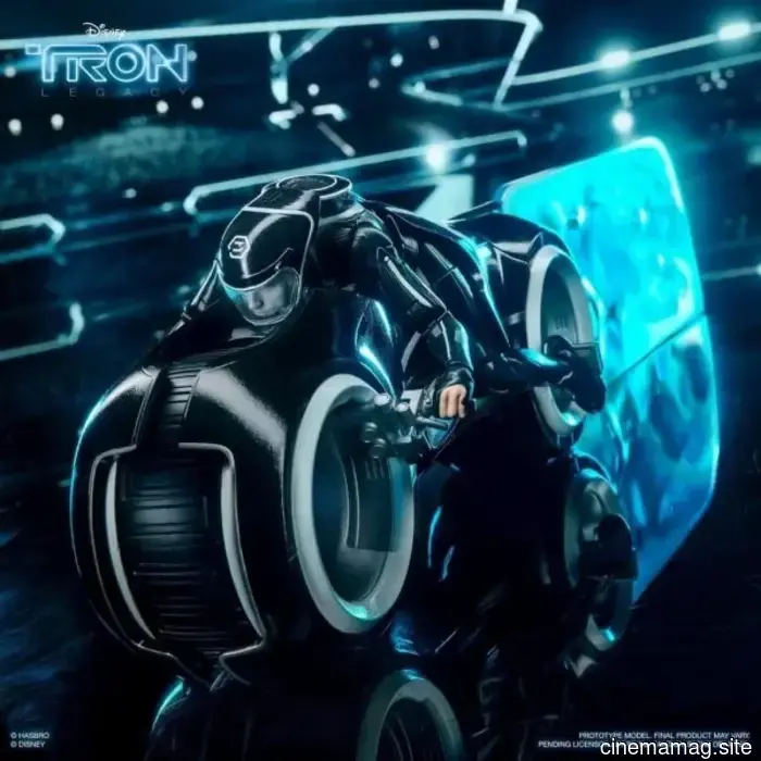 Hasbro returns to The Grid with action figures from TRON: Legacy.